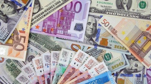 Precios del dólar, MLC y euro en Cuba hoy. Tasas cambiarias oficiales e informales