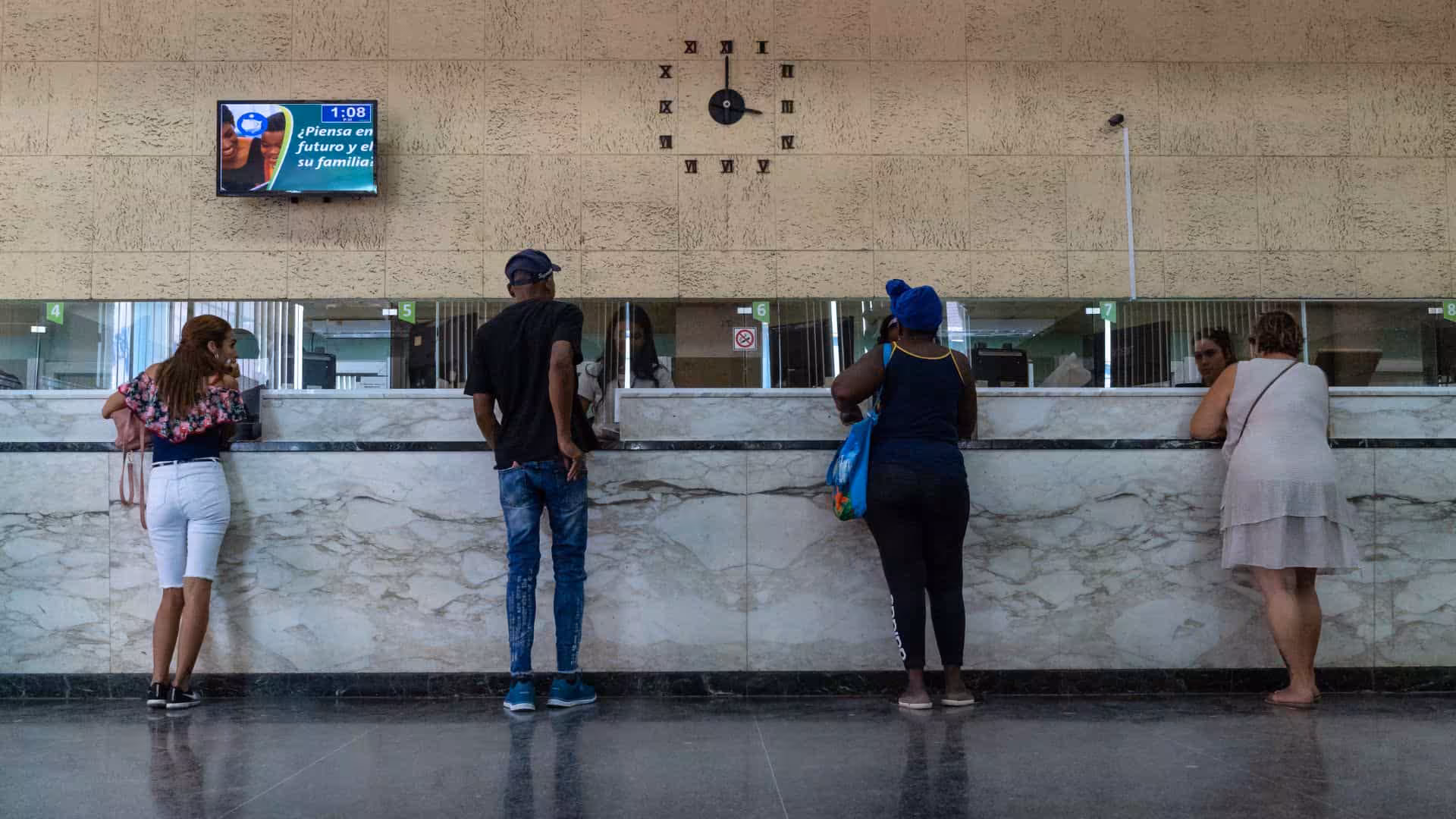 Banco Metropolitano desmiente denuncia en medio de crisis de efectivo en Cuba