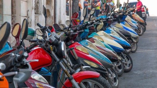 Motos de combustión para llevar a Cuba. Ministro anuncia desde cuándo