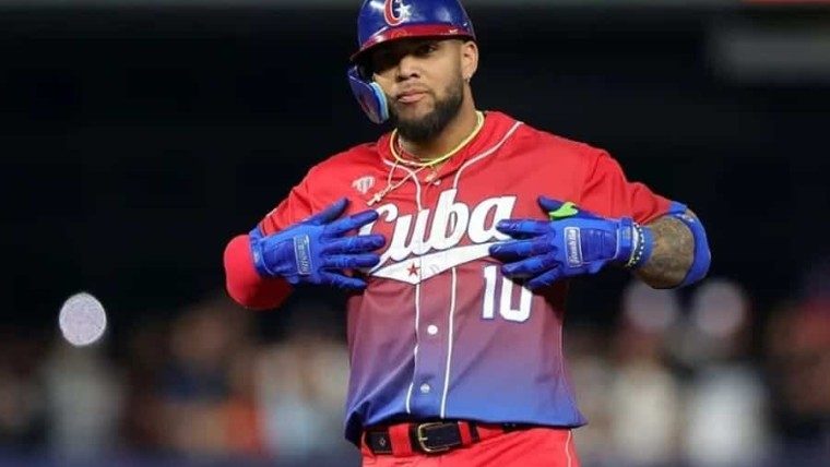 Cuba anuncia nómina para el Torneo Premier 12, pero ligamayorista es duda