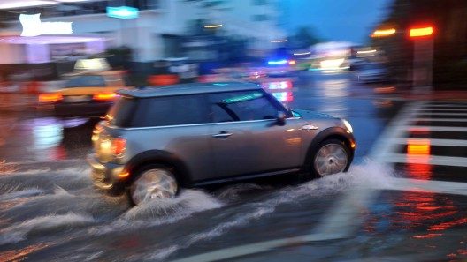 Declarada emergencia en Miami por cercanía del Huracán Milton