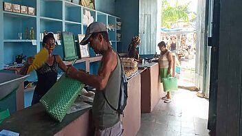 Guantánamo recibe apoyo prioritario en la distribución de alimentos incluyendo 1 kg de arroz, 0,5 kg de chícharos y 1 litro de aceite