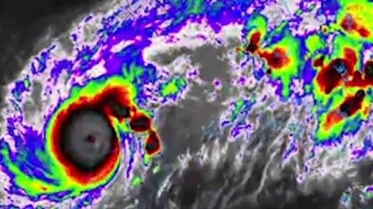 «Catastrófico», así califica el Centro de Huracanes a Milton en aviso de hoy (+ cono de trayectoria)