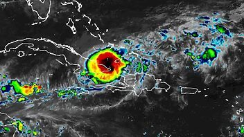 Huracán Oscar afecta el este de Cuba al tocar tierra en Baracoa