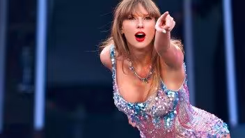 Taylor Swift dona 5 millones a las víctimas de los huracanes Milton y Helene