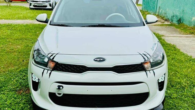 Cultura histórica de la burocracia: cubanos critican retraso en venta de autos en la isla