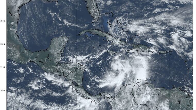 Aviso de Ciclón Tropical: Depresión Tropical dieciocho se forma en el mar Caribe