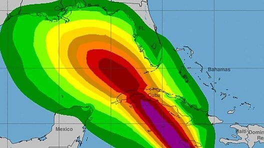 Rafael se convirtió en huracán categoría 1 y se sigue fortaleciendo en su camino a Cuba