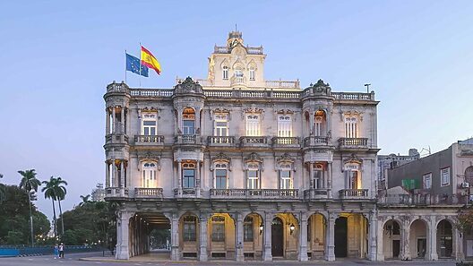 Cubanos aceleran la “Ley de Nietos”: 107.338 expedientes en La Habana y cierre en octubre
