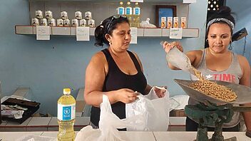 Inicia entrega de los alimentos donados por el PMA a los afectados por el huracán Oscar en Guantánamo