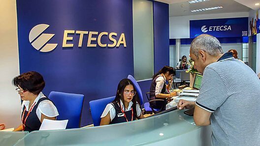 Tienes que acudir a Etecsa antes del 31 de enero si no quieres perder tu línea