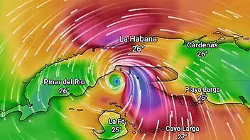 Huracán Rafael está entrando a Cuba en estos momentos con categoría 3. Vientos muy fuertes en La Habana e importantes acumulados de lluvia