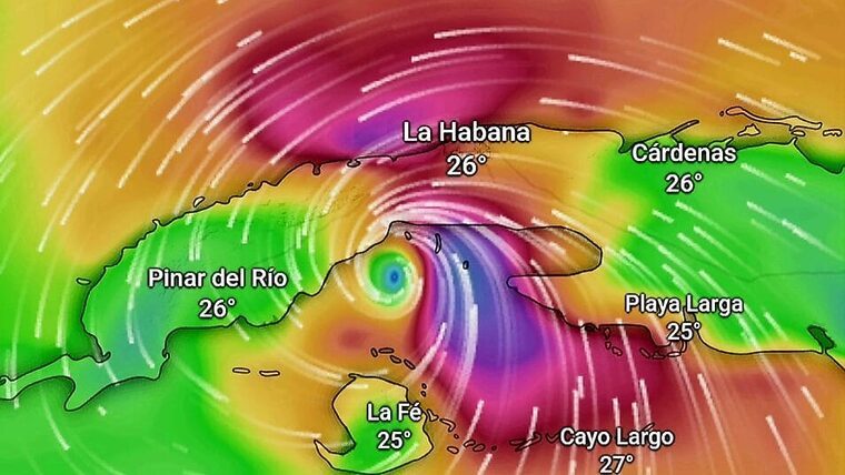 Huracán Rafael está entrando a Cuba en estos momentos con categoría 3. Vientos muy fuertes en La Habana e importantes acumulados de lluvia