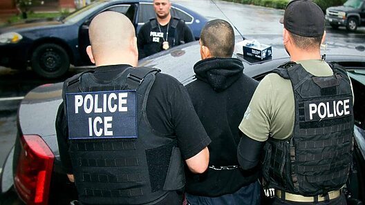 ICE detiene y deporta en tres días a una madre venezolana con su bebé cubanoamericana de un año y ocho meses