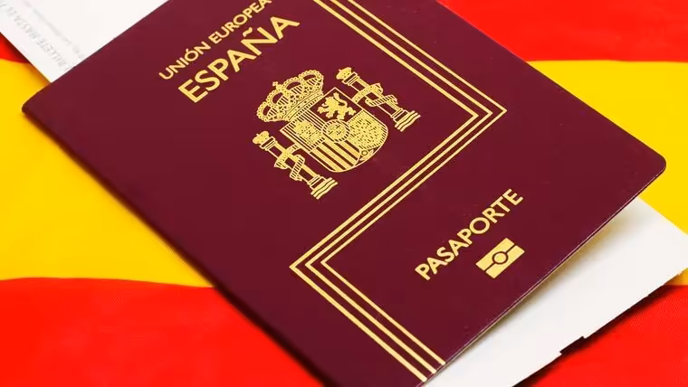 pasaporte español ley nietos