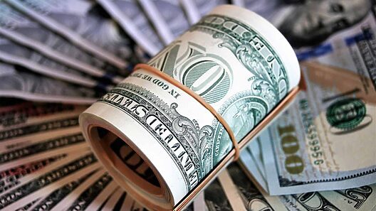 Precio del dólar, euro y MLC en Cuba en el mercado negro este viernes. Tasas oficiales de las divisas