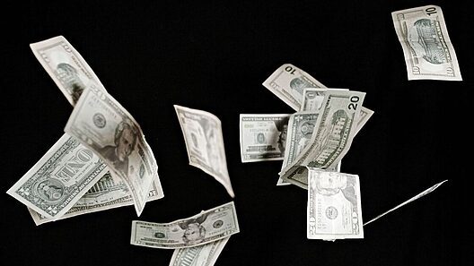 Precio del dólar, euro y MLC en el mercado negro hoy. Tasas oficiales de las divisas en Cuba