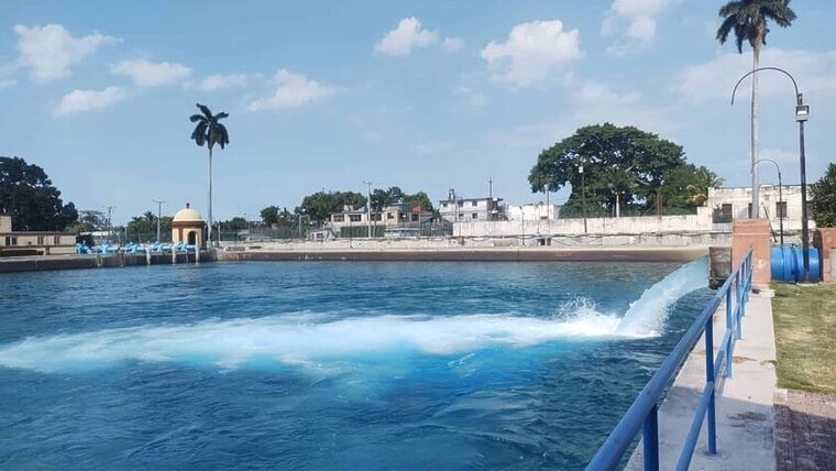 Restablecimiento y contrariedades del suministro de agua en La Habana
