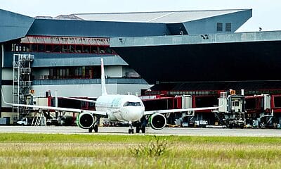 Ministro de Transporte de Cuba actualiza sobre vuelos, rutas de ómnibus y trenes.