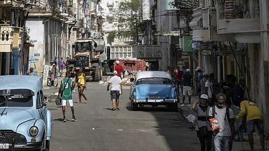 Díaz-Canel admite que Cuba vive “prácticamente al día”. Comvoca a una «marcha del pueblo combatiente»