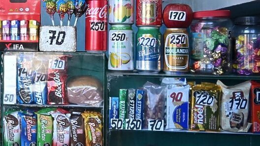 Gobierno cubano clausura decenas de mipymes en plena crisis