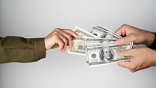 Evolución de las tasas de cambio en Cuba: comparativa del euro, dólar y MLC en el mercado informal hoy vs. 2023