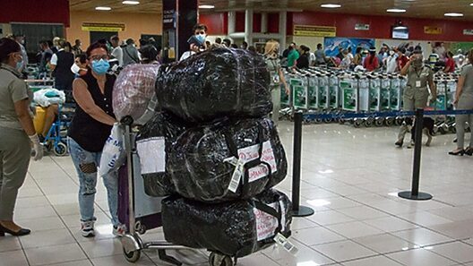 Alertan de «práctica ilegal» con el equipaje en vuelos a Cuba