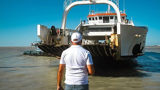 Viaje del ferry Perseverancia suspendido por condiciones meteorológicas adversas