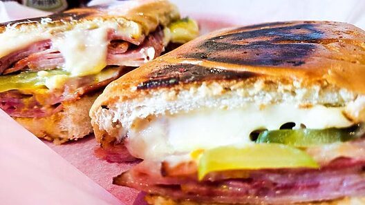 ¿Dónde comer el mejor sandwich cubano en Miami?