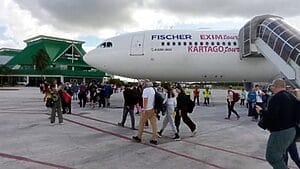 vuelo bratislava holguín