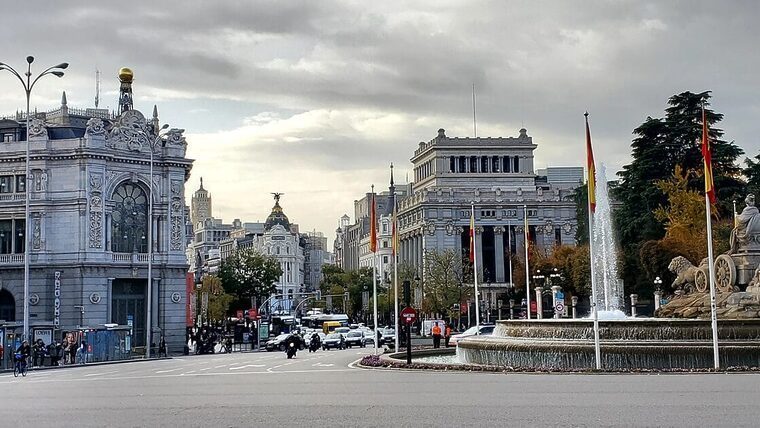 España pone nuevos obstáculos a los ciudadanos extracomunitarios