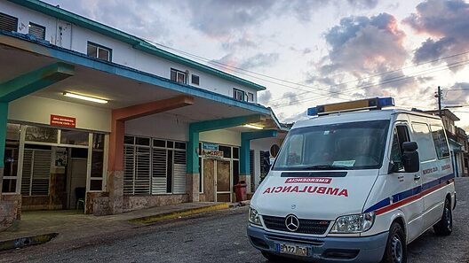 Dan de alta a los estudiantes afectados tras inhalar sustancia desconocida en Matanzas