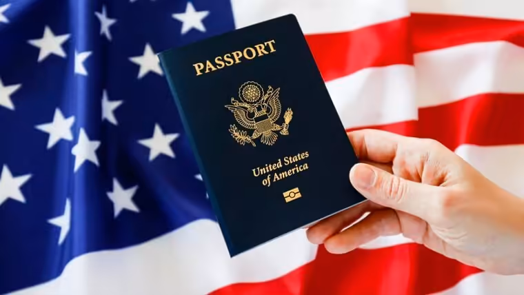 Sí puedes perder la ciudadanía estadounidense, principalmente por estos motivos