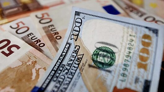 Tendencia a la baja en el precio del dólar tras varios días de ascenso. Tasas de cambio en el mercado informal cubano