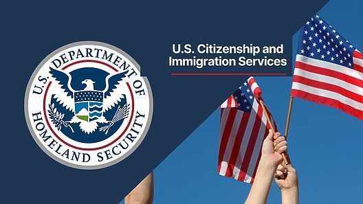 USCIS recomienda iniciar el proceso de naturalización en 2025. Estos son los pasos y requisitos