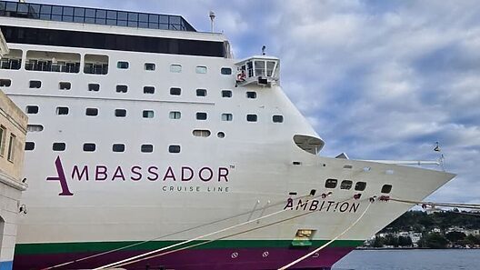 Aduana de Cuba detalla arribo de crucero en puerto habanero