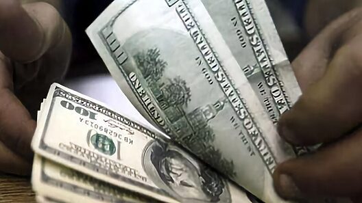 ¿Hasta cuánto subirá el USD? Siguen en aumento el precio del dólar y el euro. Tasas de cambio en Cuba hoy
