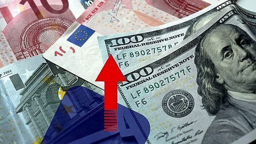 Mercado informal amanece con aumentos en el precio del dólar y el euro. Tasas de cambio hoy en Cuba