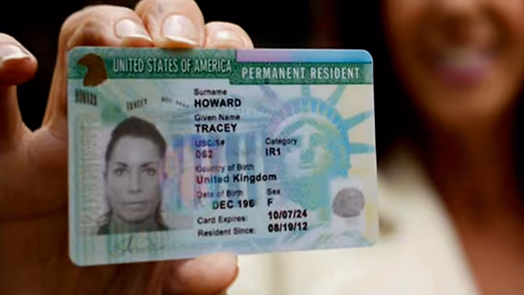 Cambios en la solicitud de la Green Card desde febrero de 2025: nuevos requisitos para la residencia en Estado Unidos