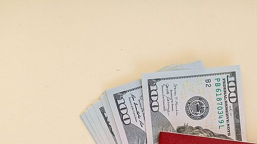 Precios del mercado informal de divisas en Cuba. Tasas oficiales