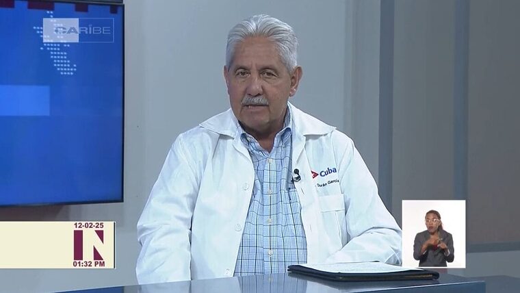 Director de Epidemiología en Cuba advierte sobre problemas de salud: «cada vez son más las personas buceando en la basura»