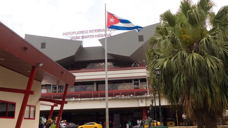 Desde mañana: Cuba elimina este pago en los vuelos a la isla. Bajarán los precios de los pasajes