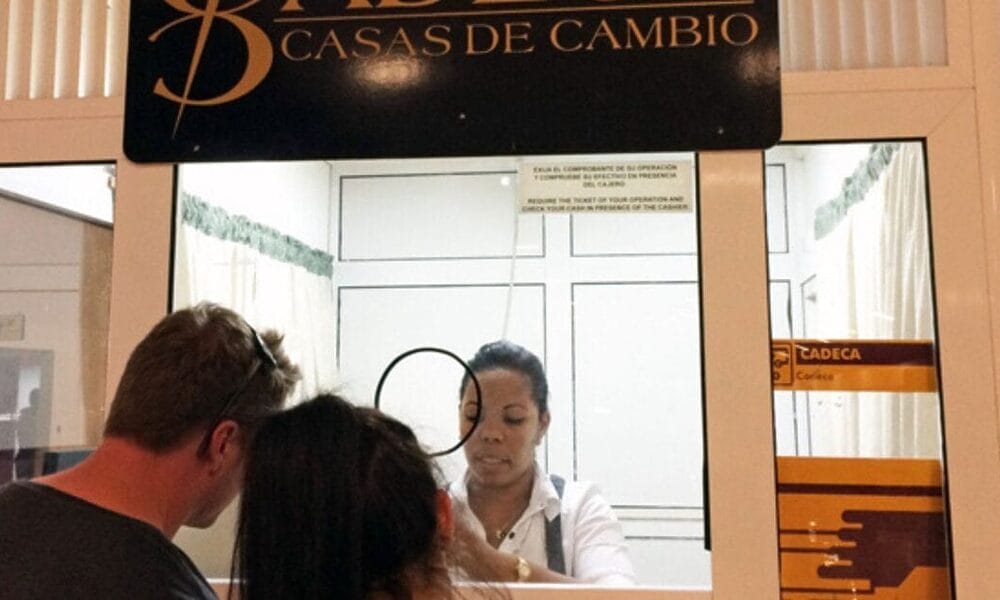 cadeca aeropuerto