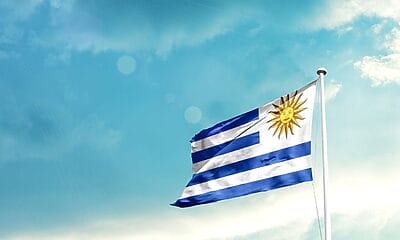 cubanos residencia uruguay