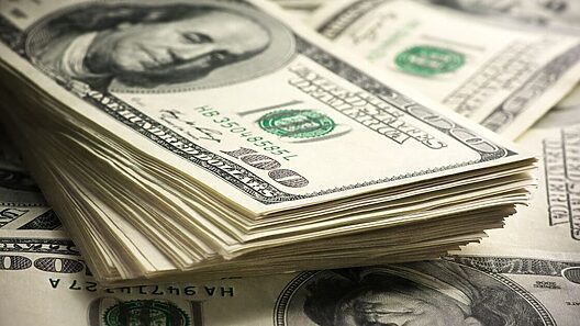 Así amanece el precio del dólar y euro en febrero. Mercado informal y oficial de divisas en Cuba