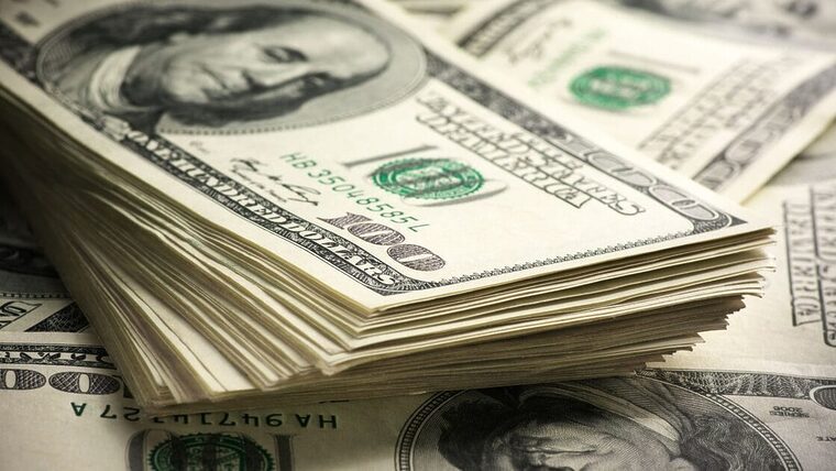 Así amanece el precio del dólar y euro en febrero. Mercado informal y oficial de divisas en Cuba