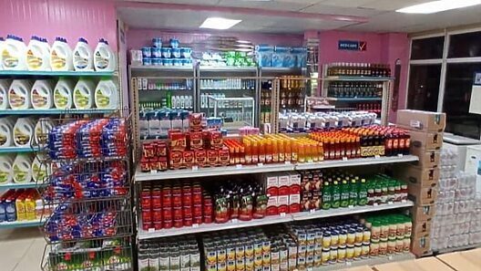 “Las cuentas nunca dan”: la vida diaria en Cuba atrapada en el MLC y el USD