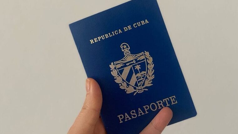 Cubanos necesitarán pasaporte vigente para entrar a Cuba desde abril de 2025
