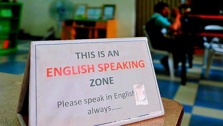 ¿Inmigrantes obligados a aprender inglés? Trump firma orden que elimina el uso de otros idiomas en el gobierno