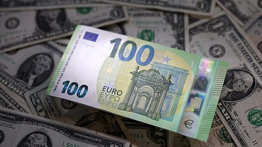 El euro saca gran ventaja frente al dólar a nivel internacional. Tasas de cambio en Cuba hoy